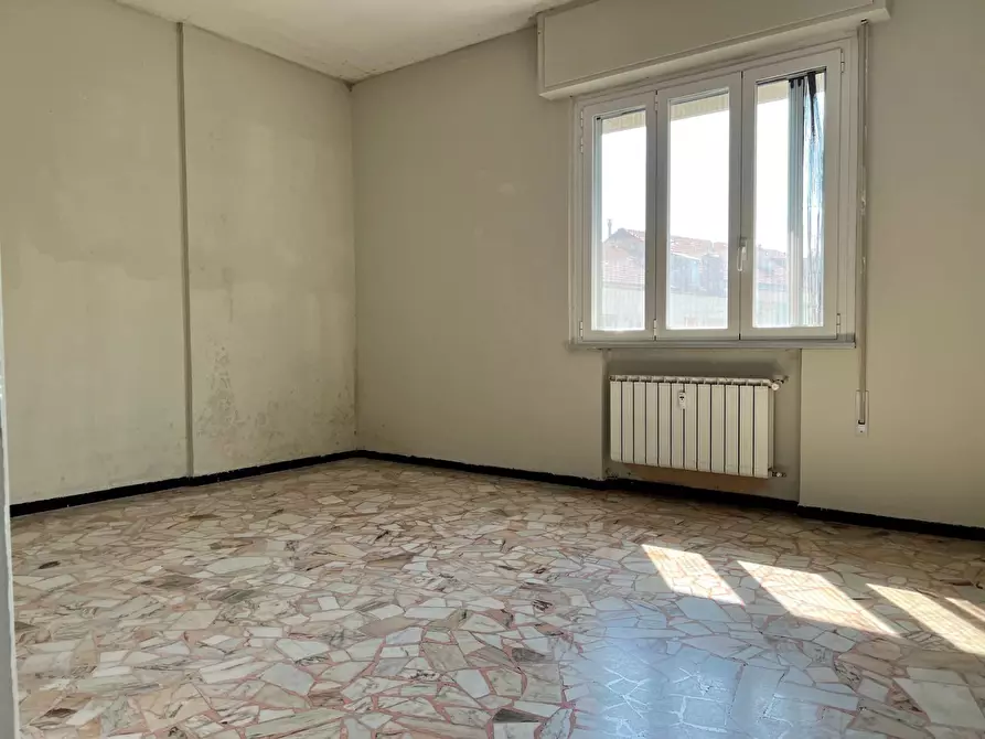 Immagine 15 di Appartamento in vendita  a Savona