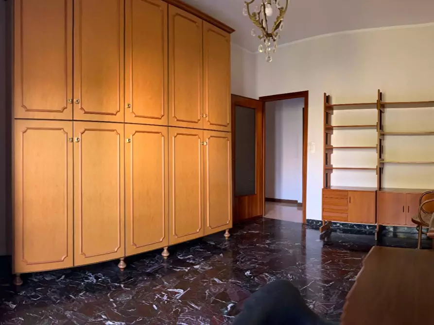 Immagine 15 di Appartamento in vendita  a Savona