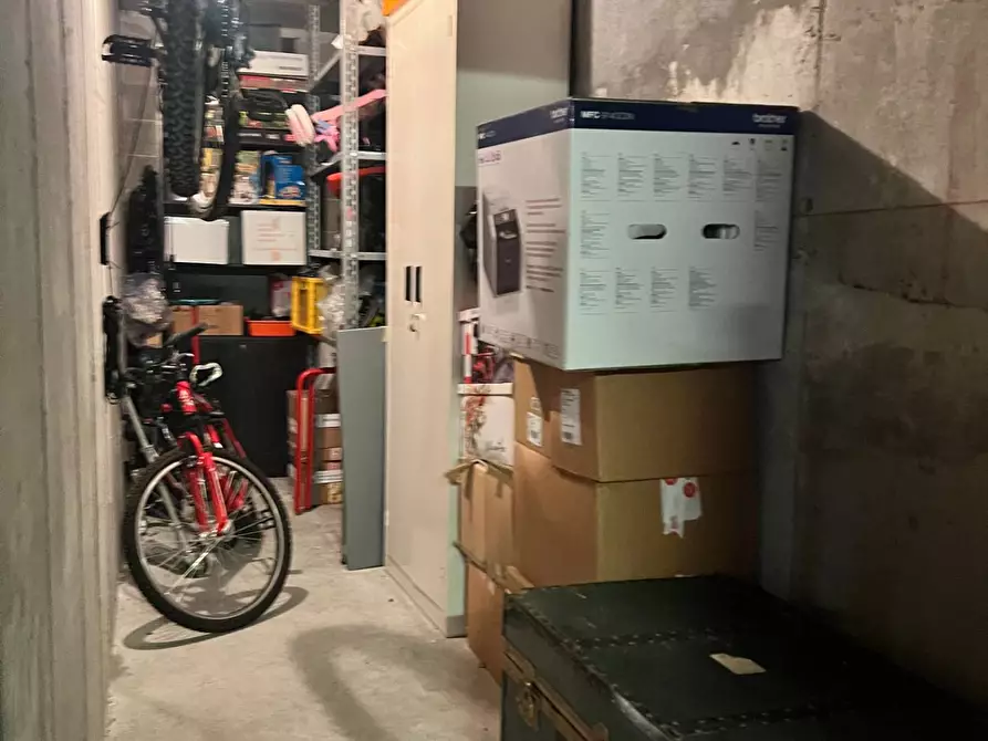 Immagine 8 di Cantina in vendita  a Savona