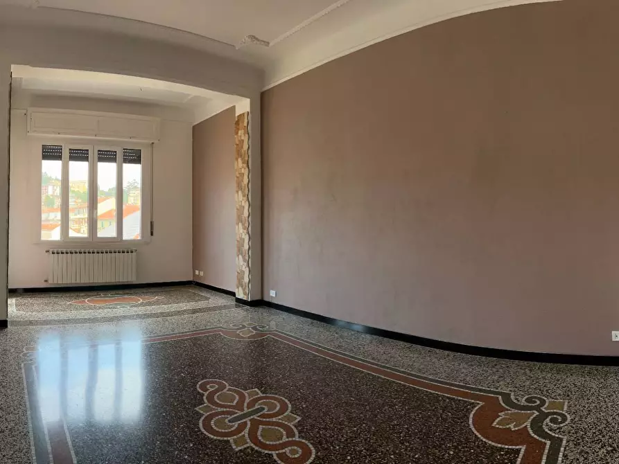 Immagine 5 di Appartamento in vendita  a Savona