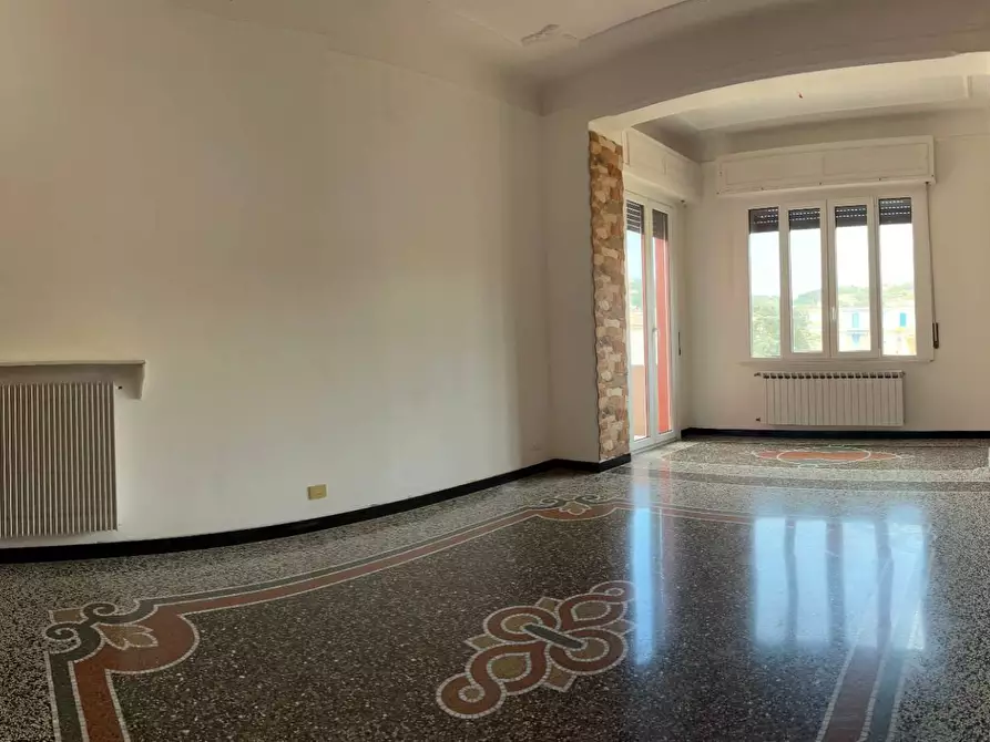 Immagine 6 di Appartamento in vendita  a Savona