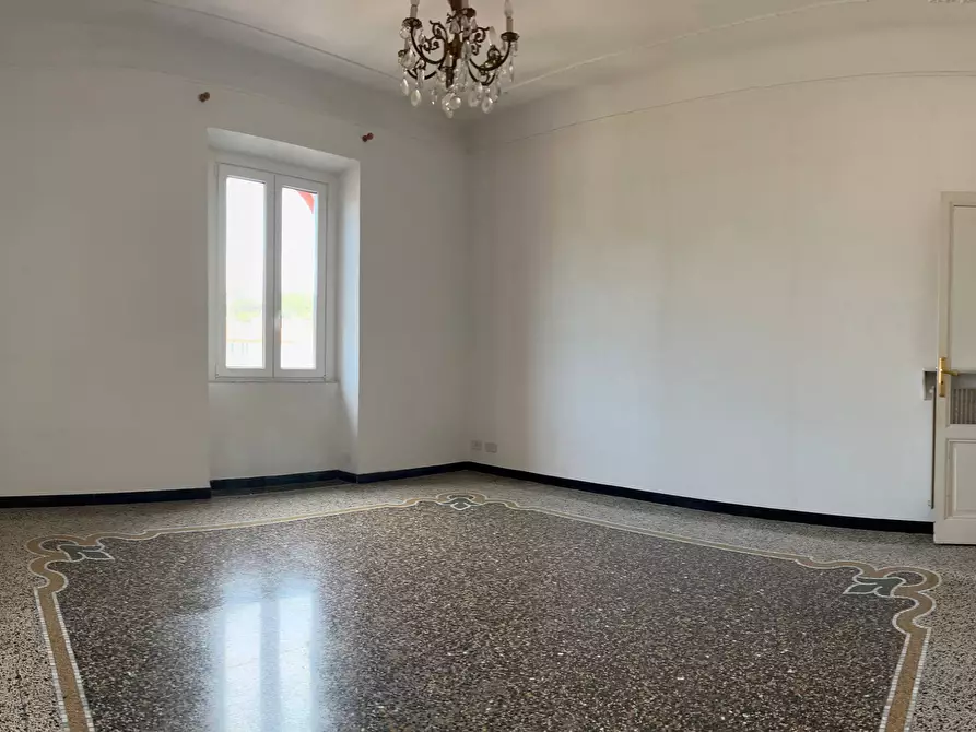 Immagine 14 di Appartamento in vendita  a Savona