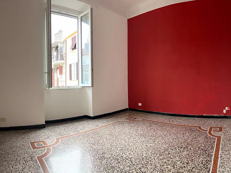 Immagine 17 di Appartamento in vendita  a Savona