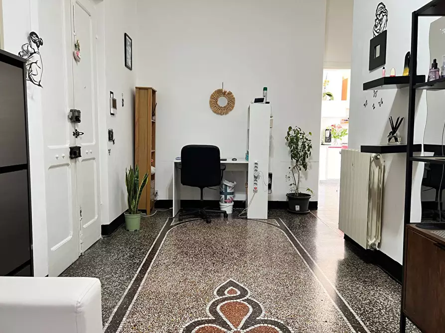 Immagine 4 di Appartamento in vendita  a Savona