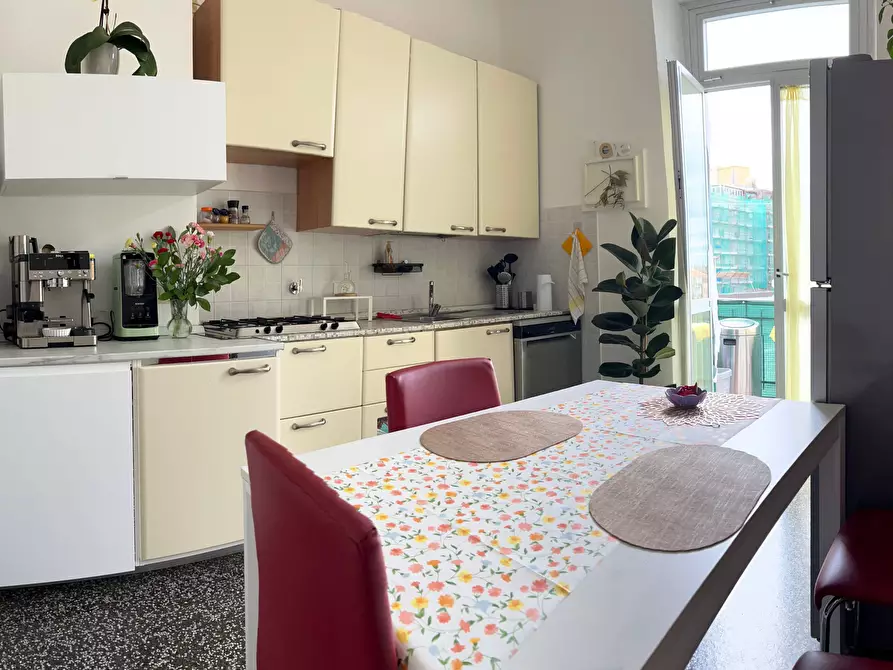 Immagine 6 di Appartamento in vendita  a Savona