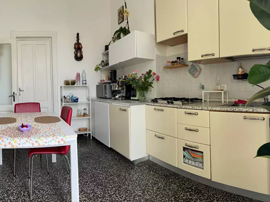 Immagine 7 di Appartamento in vendita  a Savona