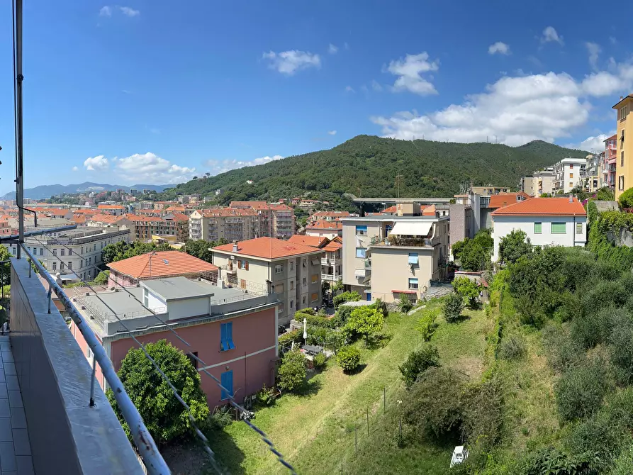 Immagine 1 di Appartamento in vendita  a Savona
