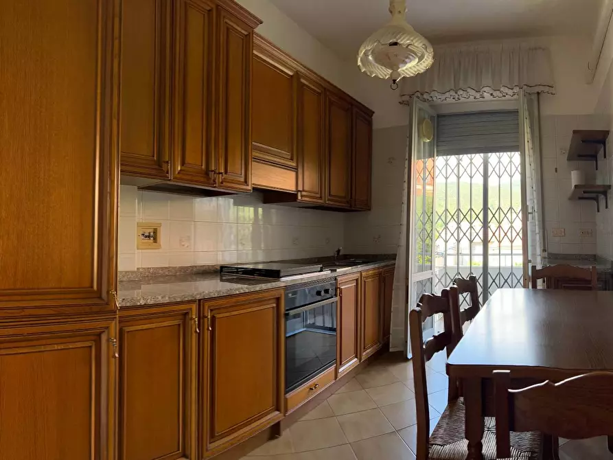 Immagine 3 di Appartamento in vendita  a Savona