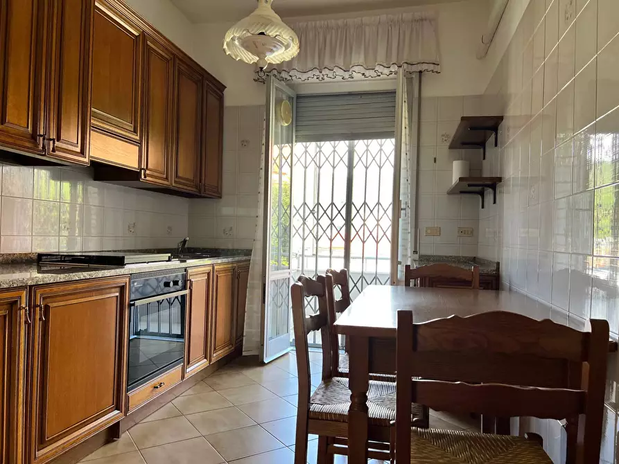 Immagine 4 di Appartamento in vendita  a Savona