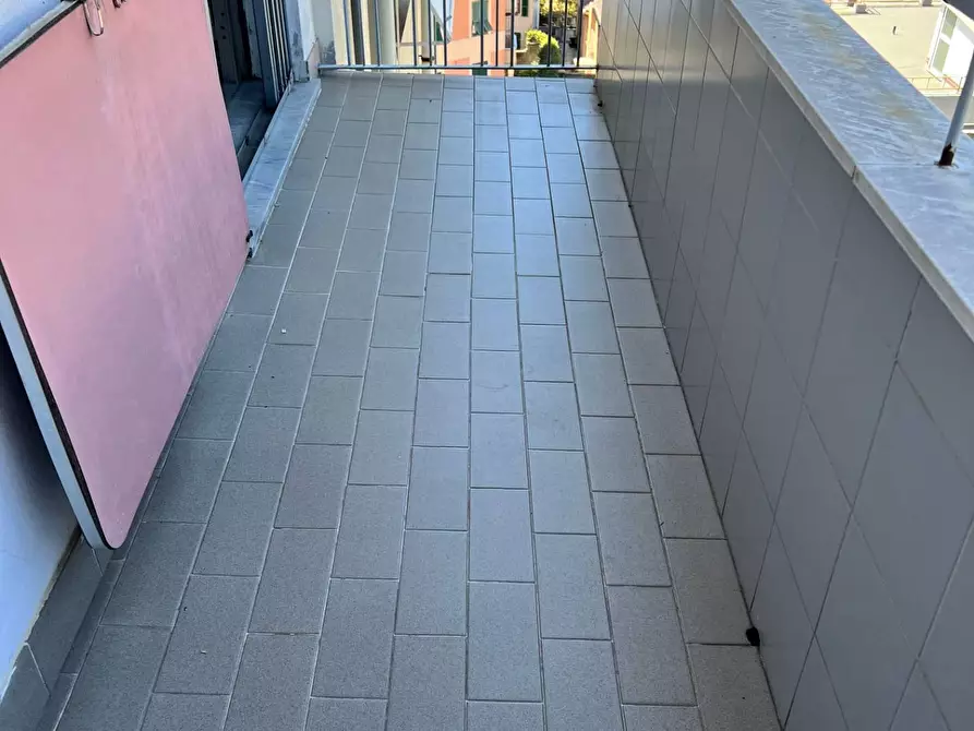 Immagine 5 di Appartamento in vendita  a Savona
