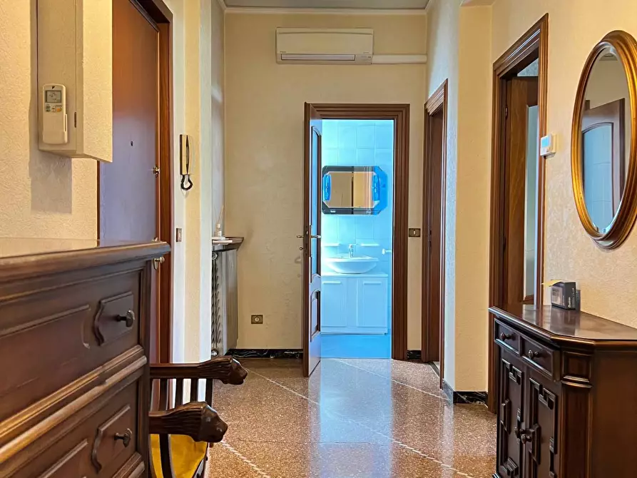 Immagine 16 di Appartamento in vendita  a Savona