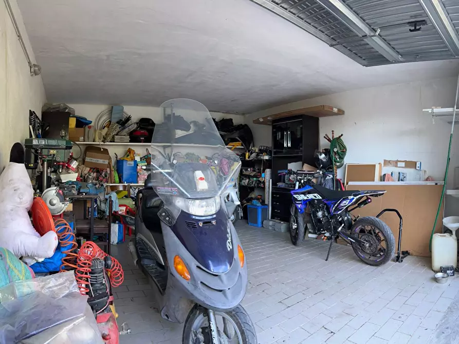 Immagine 7 di Box auto in vendita  a Savona