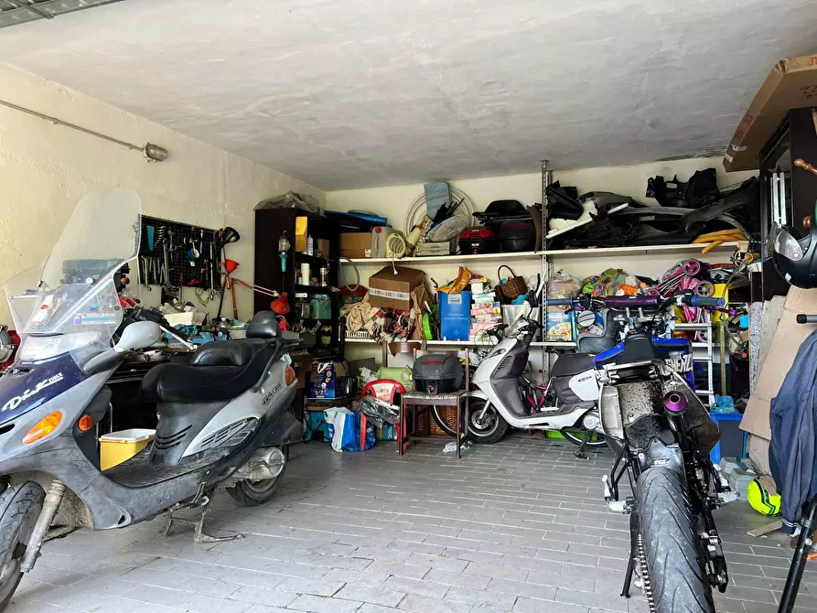 Immagine 8 di Box auto in vendita  a Savona
