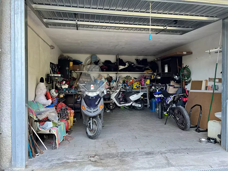 Immagine 9 di Box auto in vendita  a Savona