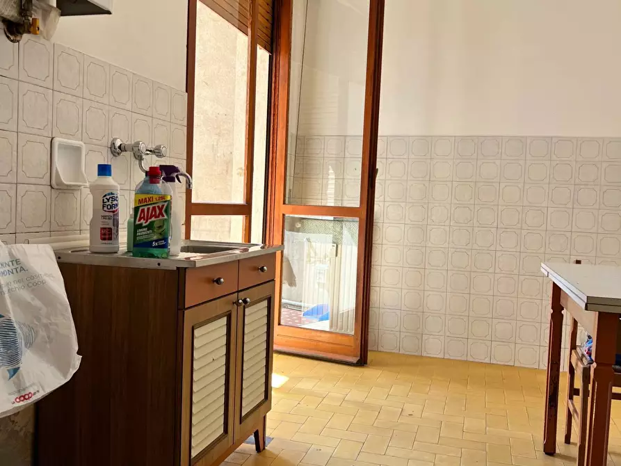 Immagine 3 di Appartamento in vendita  a Savona