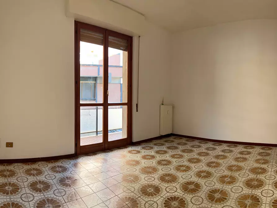 Immagine 5 di Appartamento in vendita  a Savona