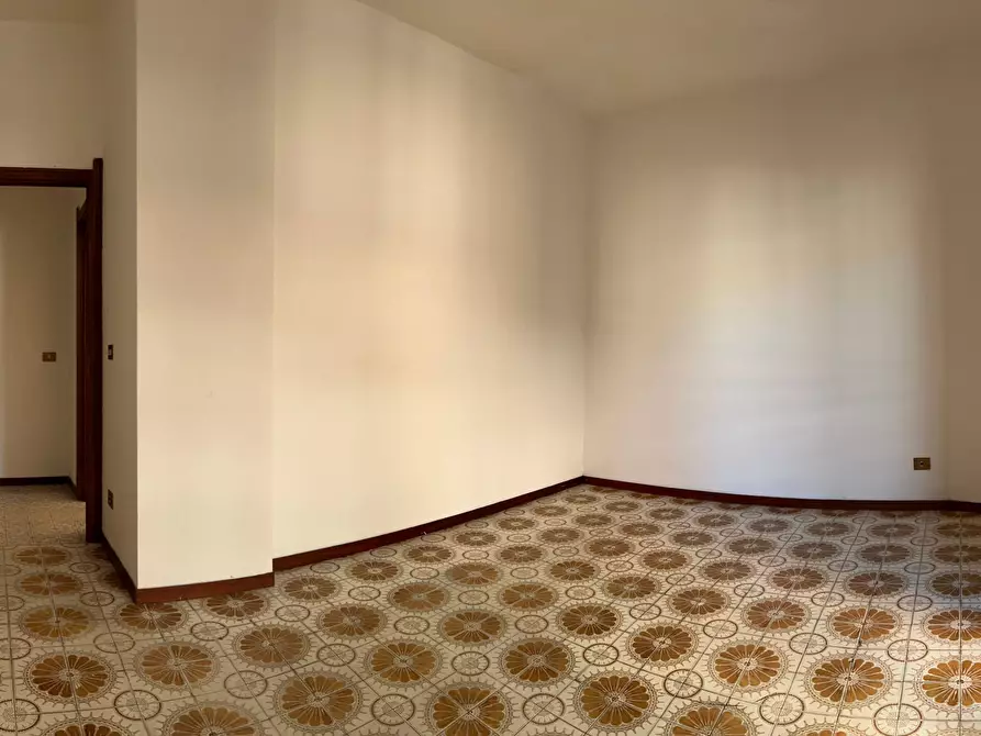 Immagine 8 di Appartamento in vendita  a Savona