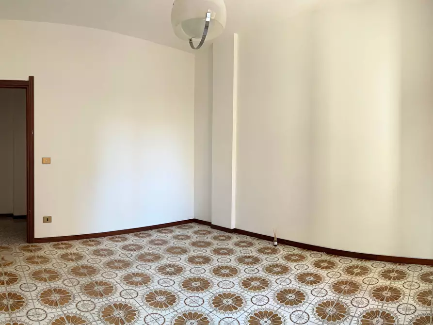 Immagine 14 di Appartamento in vendita  a Savona