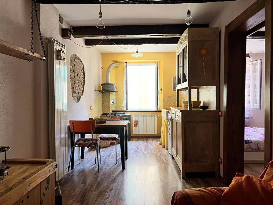 Immagine 4 di Appartamento in vendita  a Savona
