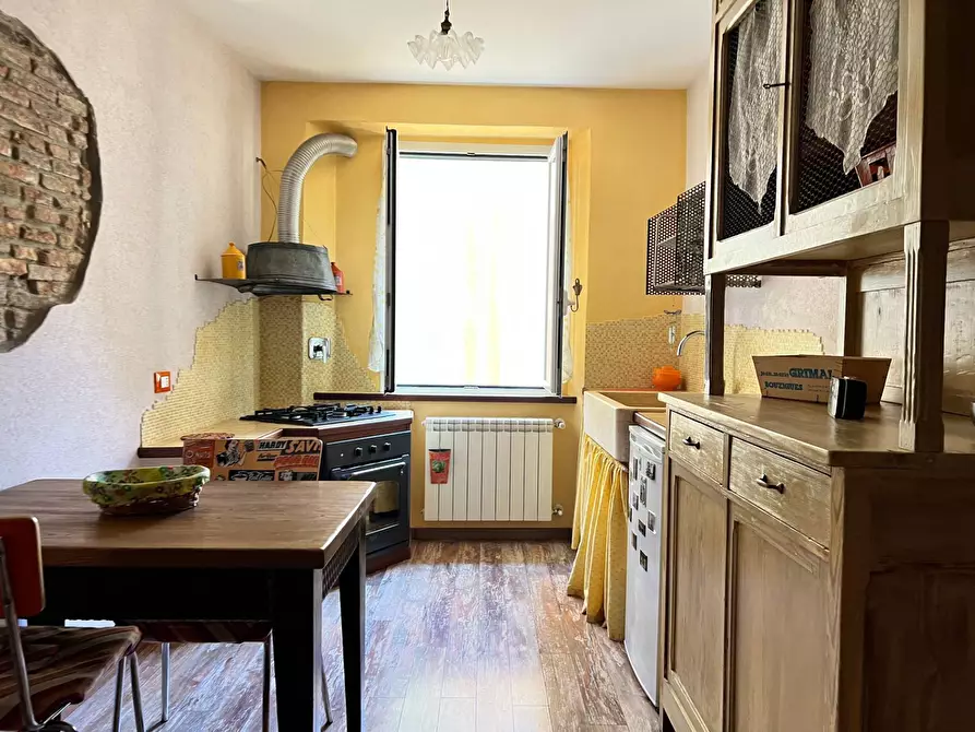 Immagine 8 di Appartamento in vendita  a Savona