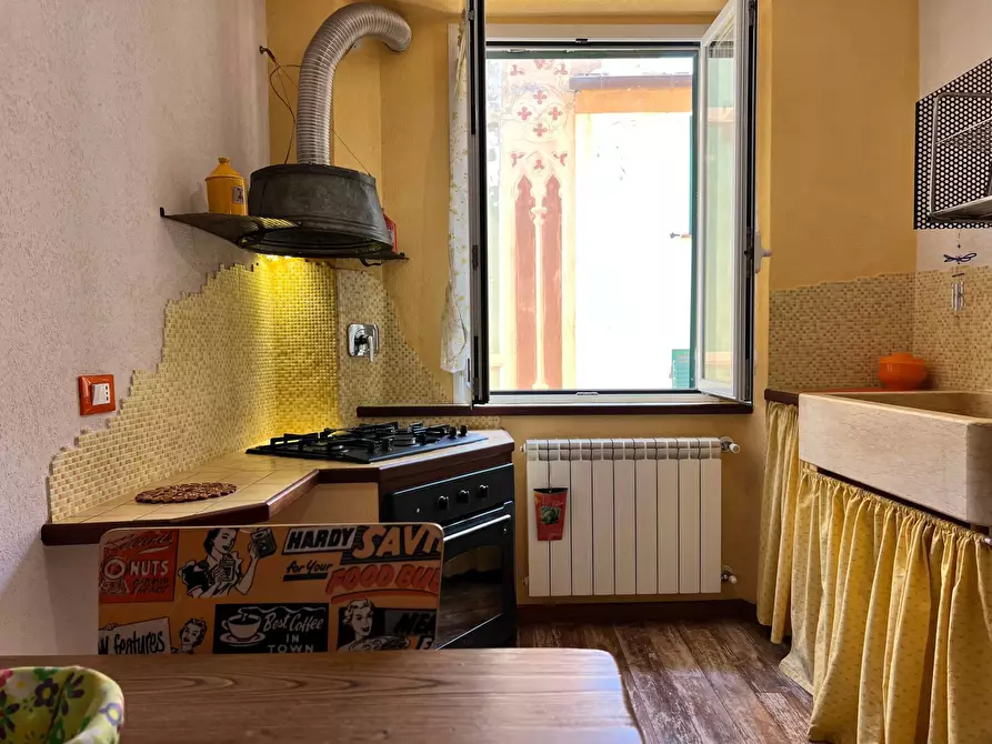 Immagine 9 di Appartamento in vendita  a Savona