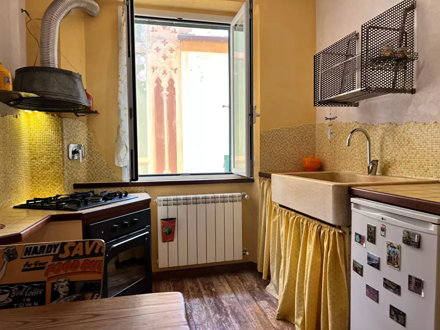 Immagine 10 di Appartamento in vendita  a Savona