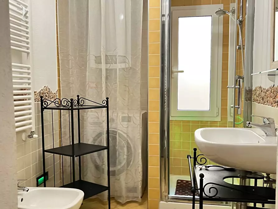 Immagine 20 di Appartamento in vendita  a Savona