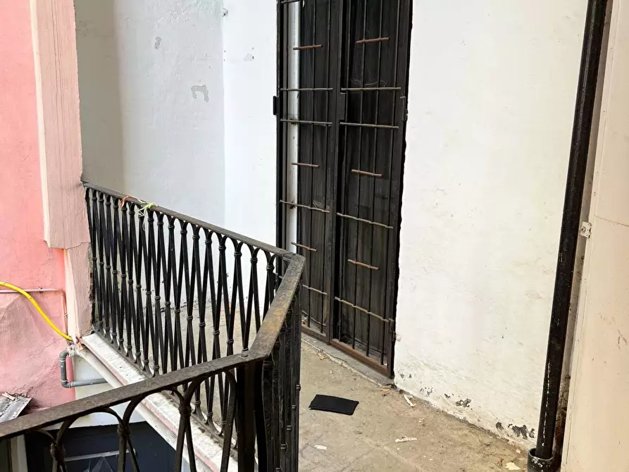 Immagine 19 di Appartamento in vendita  a Savona