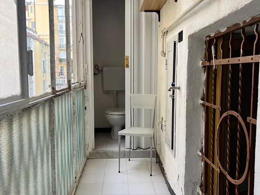Immagine 6 di Appartamento in vendita  a Savona