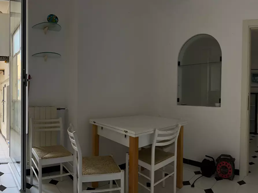Immagine 7 di Appartamento in vendita  a Savona