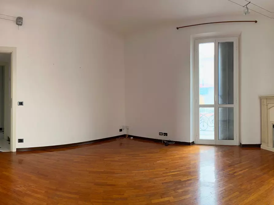 Immagine 10 di Appartamento in vendita  a Savona