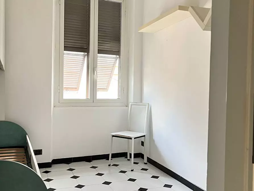 Immagine 15 di Appartamento in vendita  a Savona