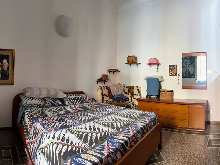Immagine 17 di Appartamento in vendita  a Savona