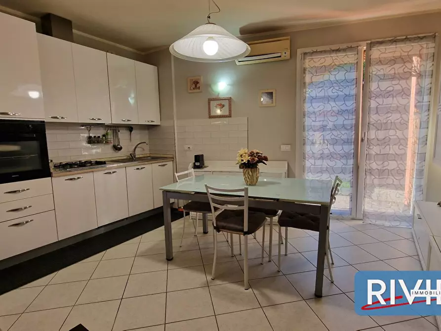 Immagine 8 di Appartamento in vendita  a Gabicce Mare