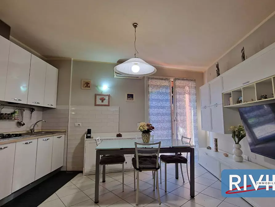 Immagine 5 di Appartamento in vendita  a Gabicce Mare