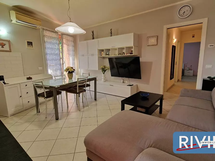 Immagine 2 di Appartamento in vendita  a Gabicce Mare