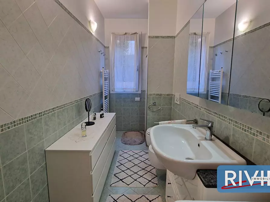 Immagine 21 di Appartamento in vendita  a Gabicce Mare