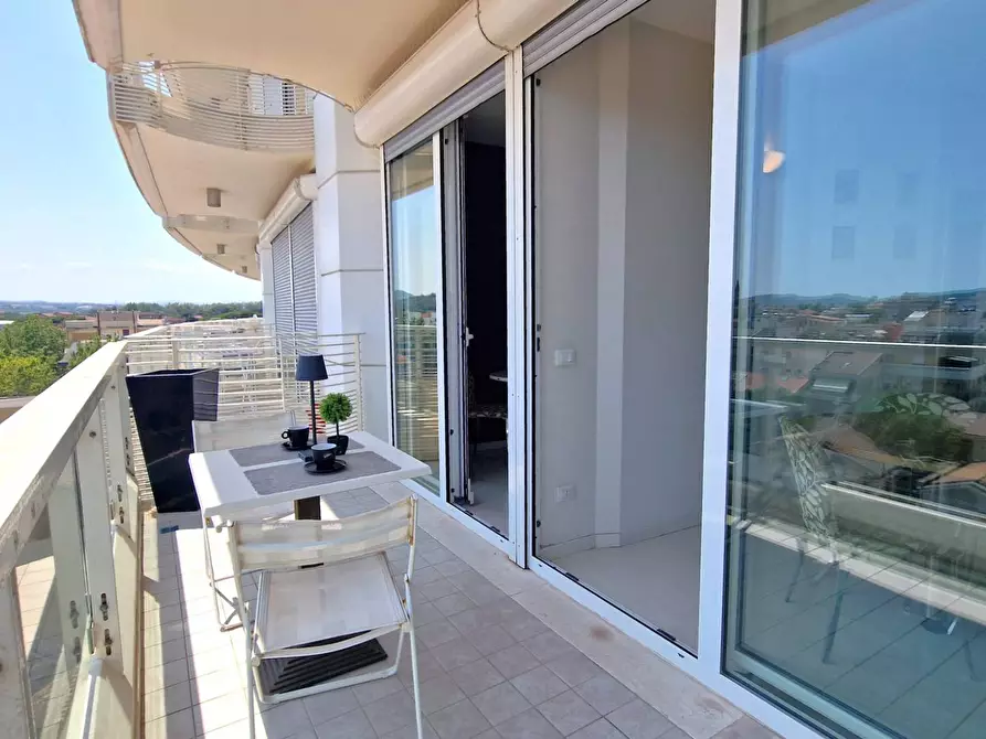 Immagine 26 di Appartamento in vendita  in Via Violante del prete 27 a Cattolica