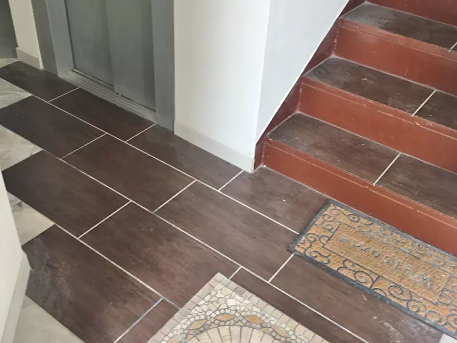 Immagine 8 di Capannone industriale in affitto  in via di Montramito 42 a Viareggio