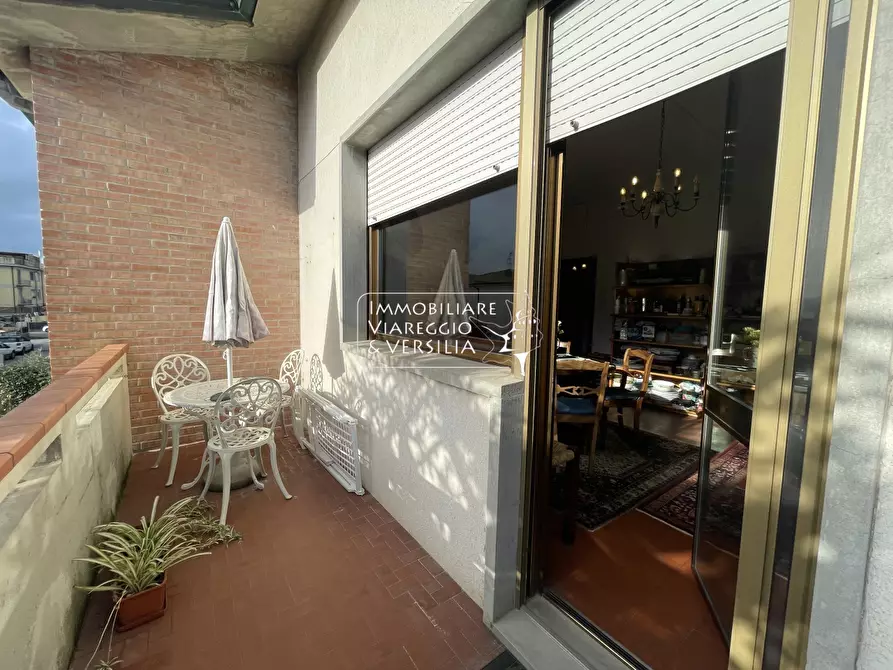 Immagine 21 di Casa semindipendente in vendita  in via della Portichina a Viareggio