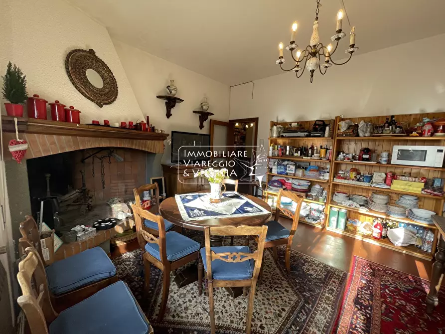 Immagine 22 di Casa semindipendente in vendita  in via della Portichina a Viareggio