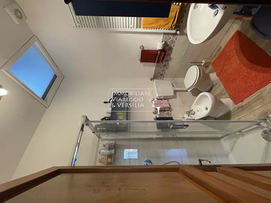 Immagine 31 di Casa semindipendente in vendita  in via della Portichina a Viareggio