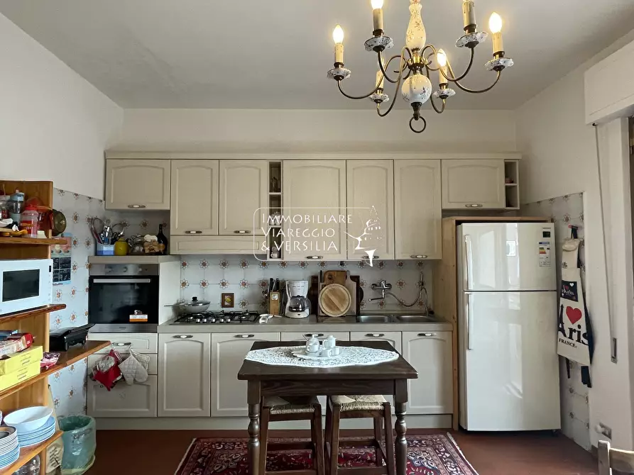 Immagine 34 di Casa semindipendente in vendita  in via della Portichina a Viareggio