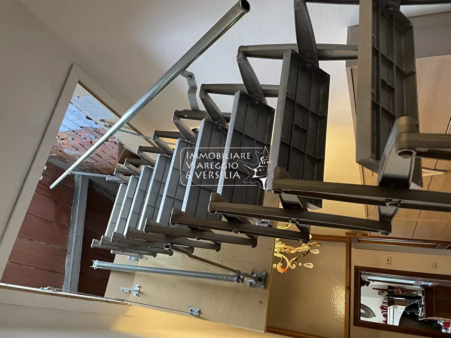 Immagine 35 di Casa semindipendente in vendita  in via della Portichina a Viareggio