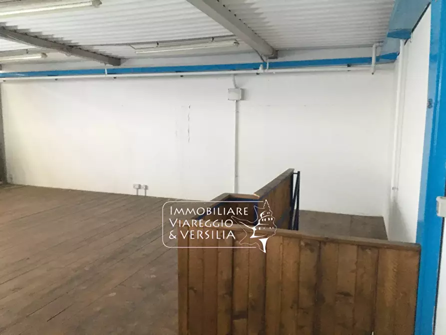 Immagine 20 di Laboratorio in vendita  in via dei Metalmeccanici a Forte Dei Marmi
