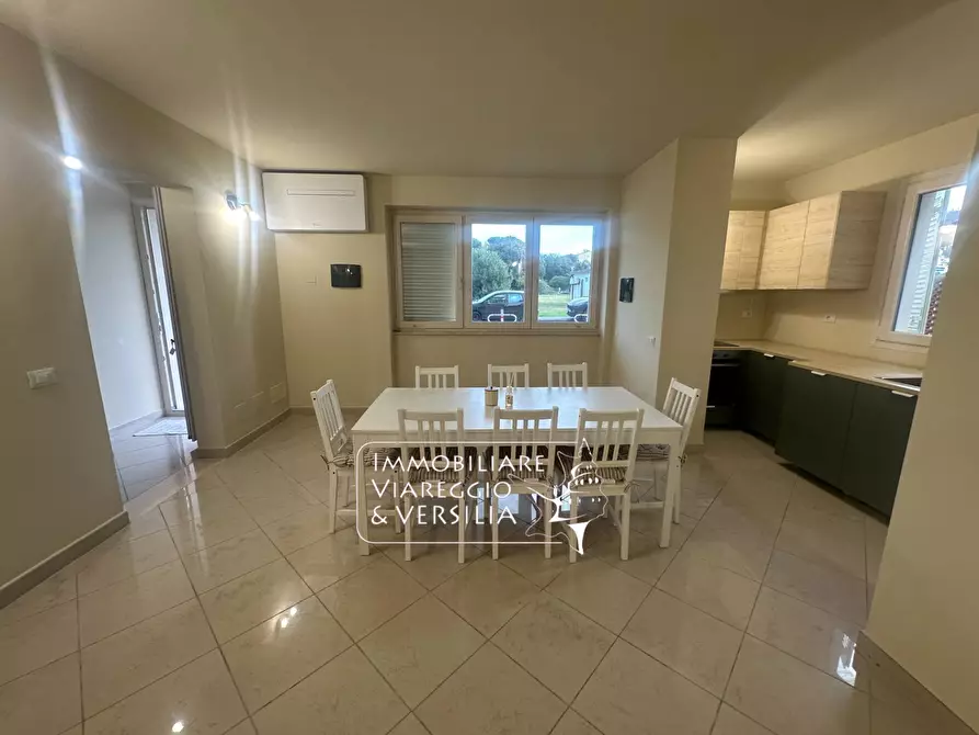 Immagine 1 di Appartamento in affitto  in via San Leonardo a Camaiore