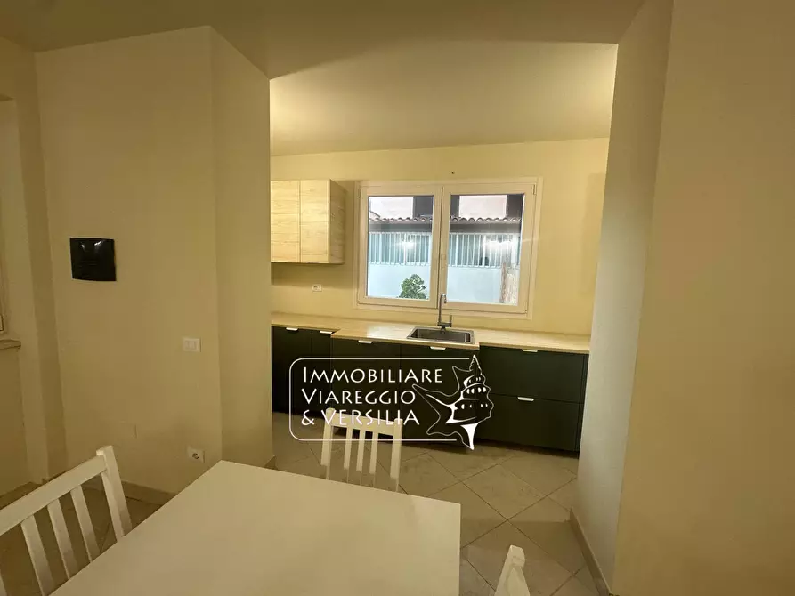 Immagine 4 di Appartamento in affitto  in via San Leonardo a Camaiore