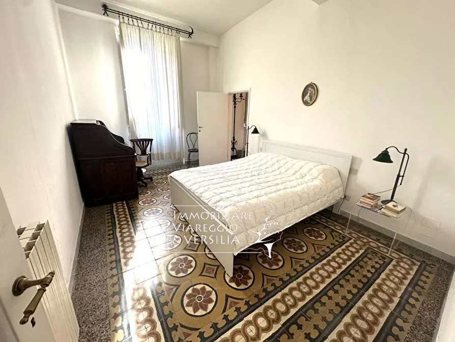 Immagine 26 di Appartamento in vendita  in via Stagio Stagi 30 a Pietrasanta