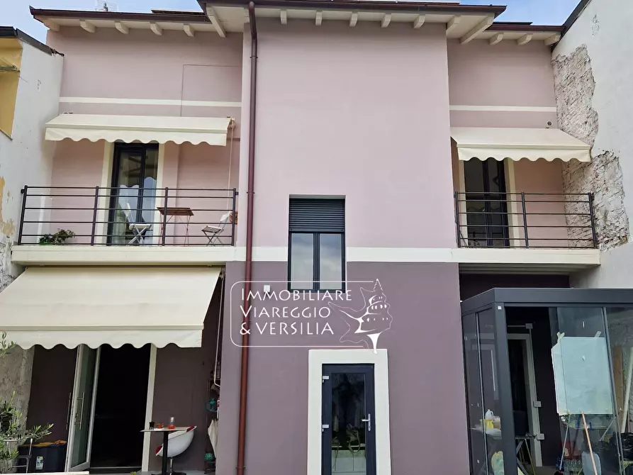 Immagine 23 di Casa indipendente in vendita  in via XX settembre 200 a Lucca