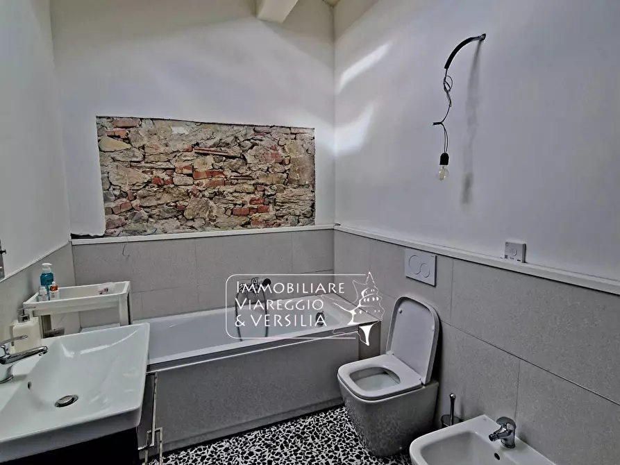 Immagine 29 di Casa indipendente in vendita  in via XX settembre 200 a Lucca